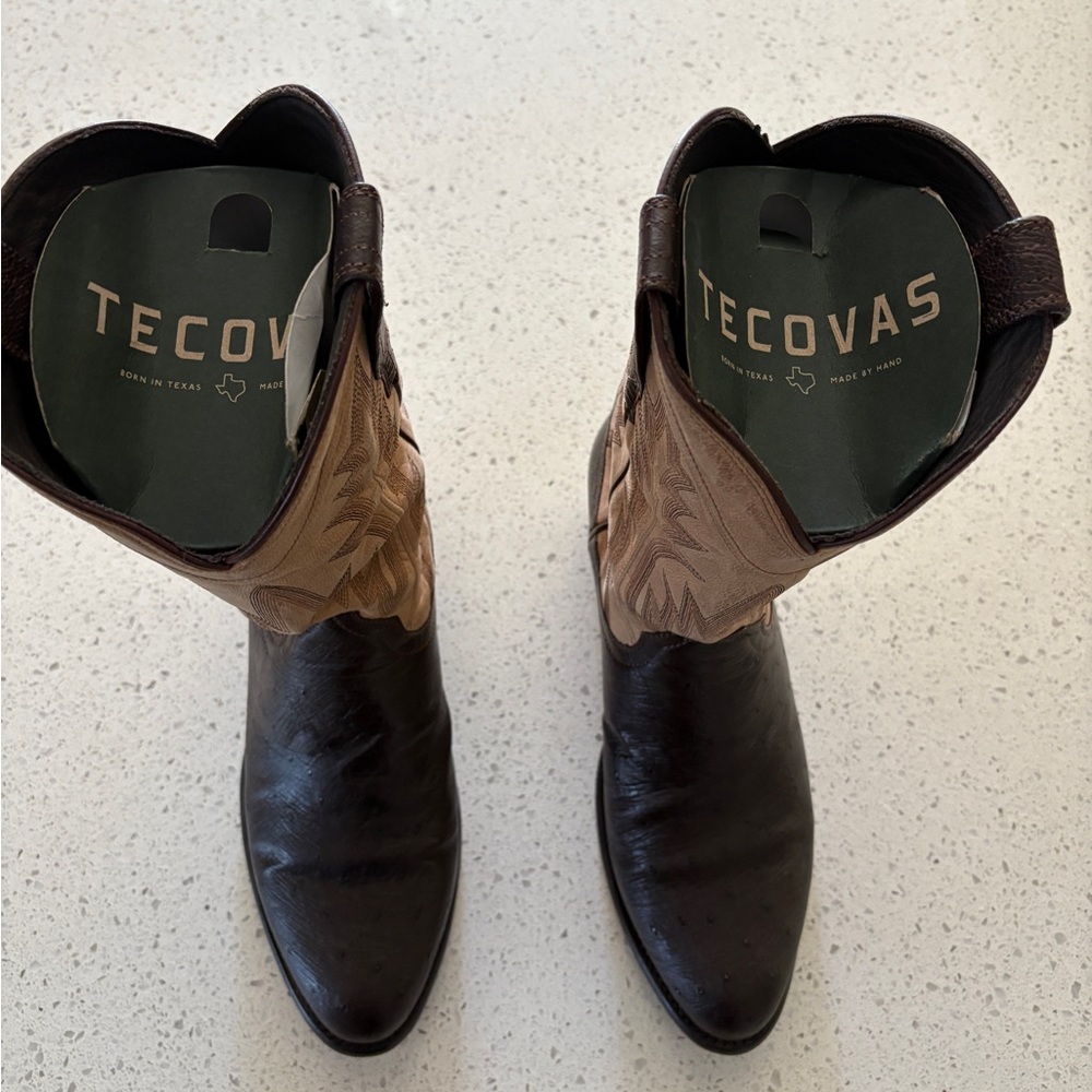 Tecovas The Weston-Chocolate Ostrich